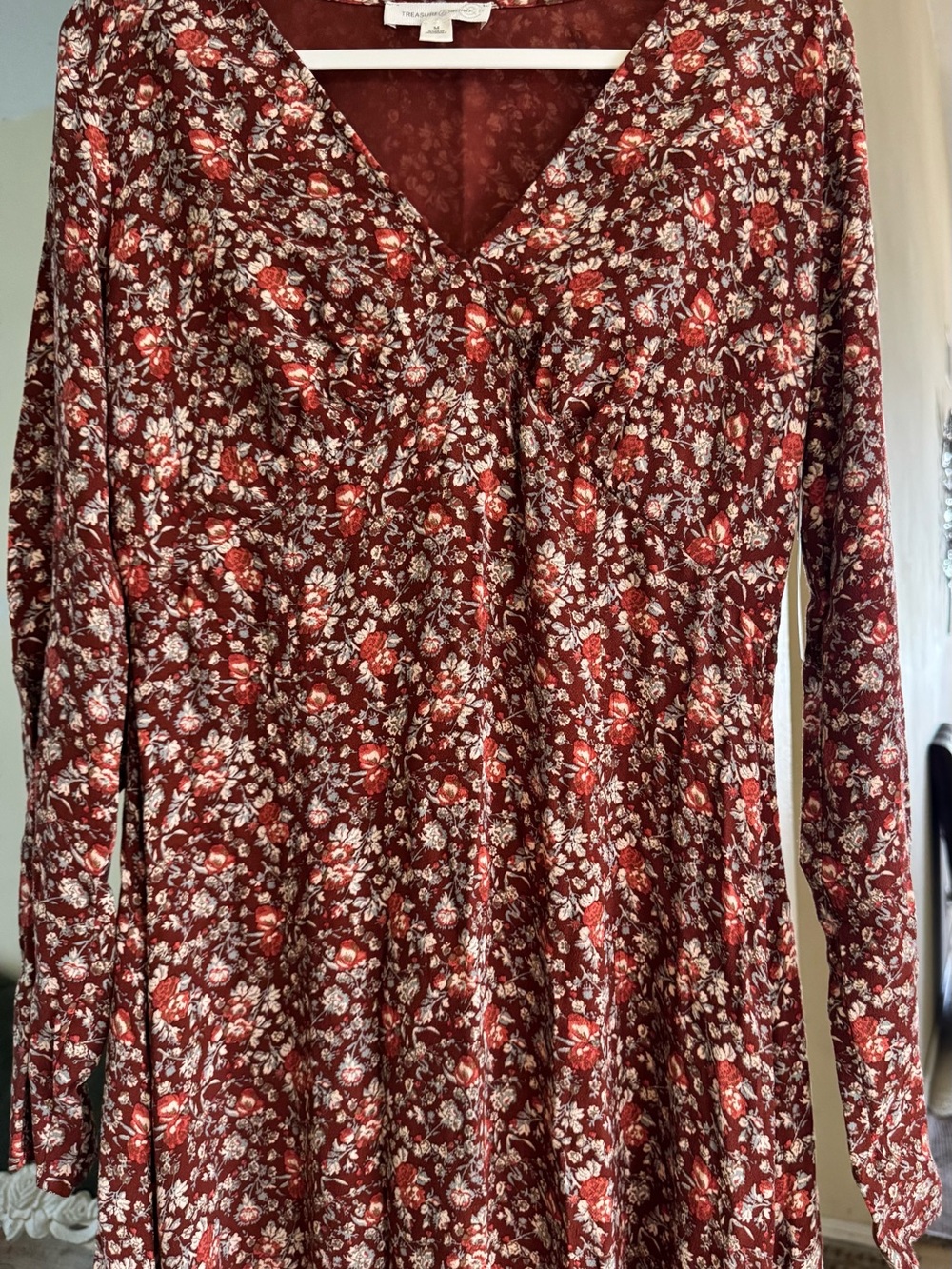 Treasure & Bond Burgundy Floral V-Neck Maxi Dress